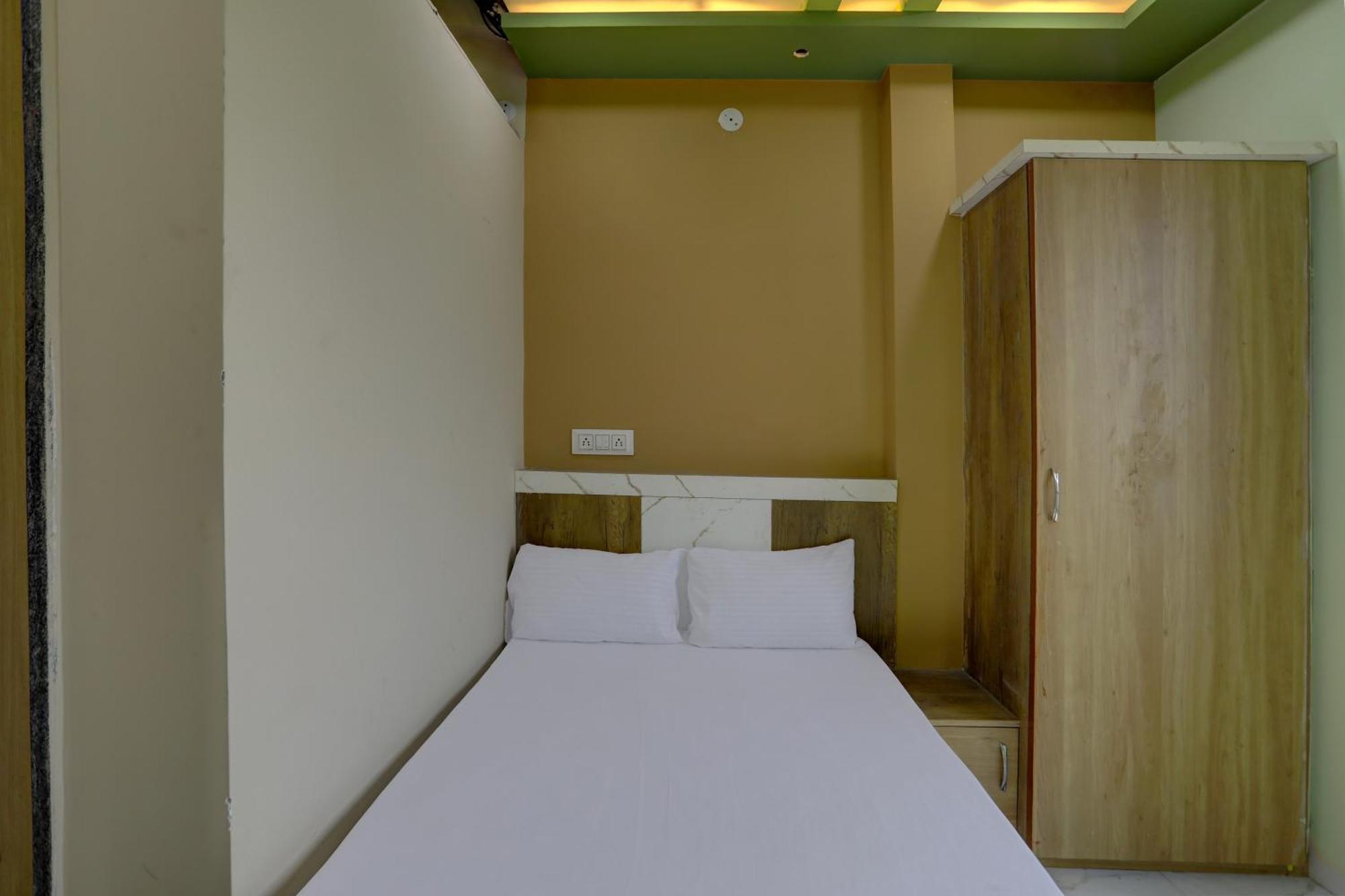 Spot On Hotel Ronak Place Indore Exterior photo