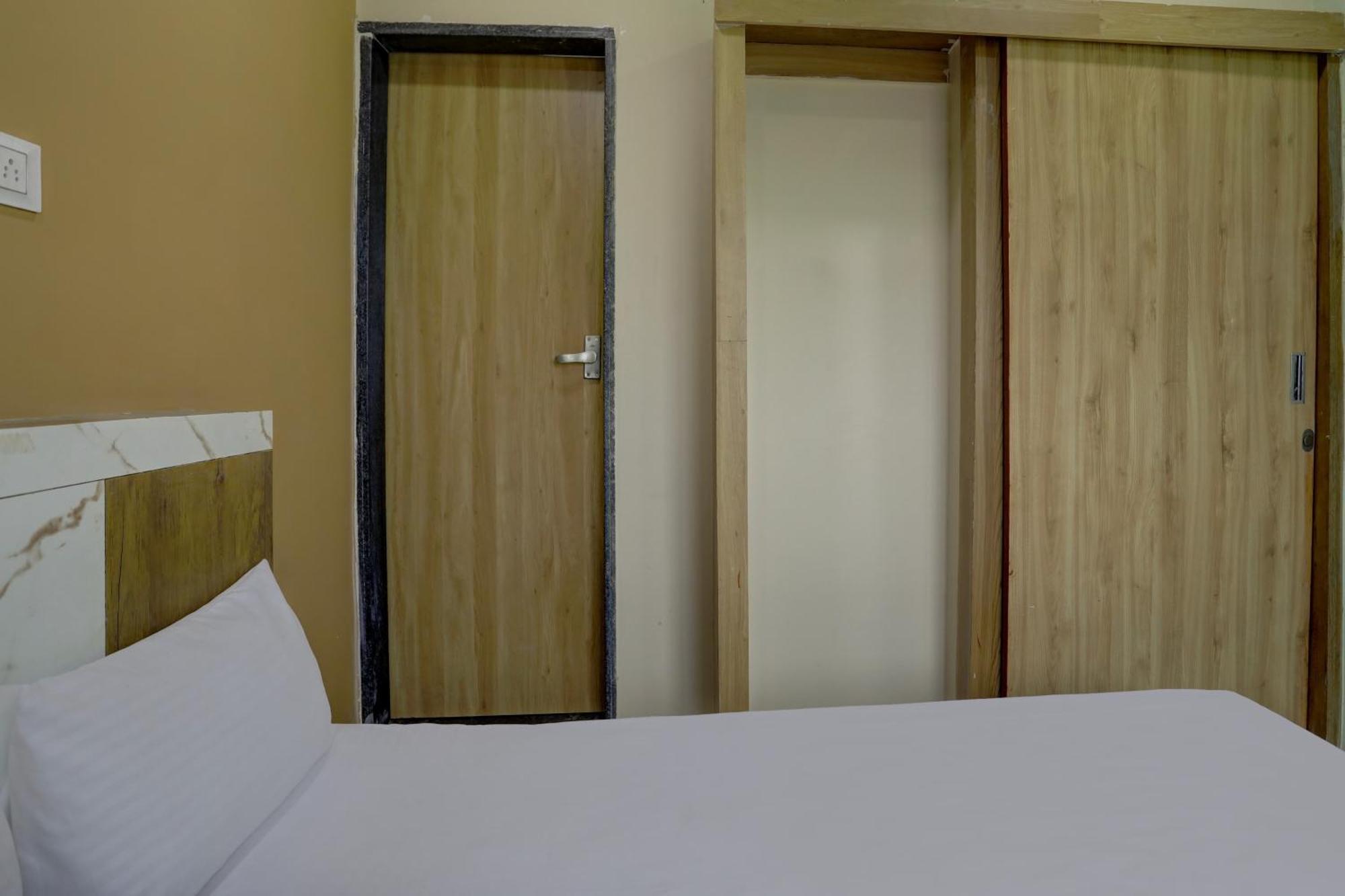 Spot On Hotel Ronak Place Indore Exterior photo